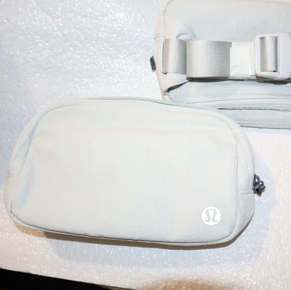 Lululemon Athletica Everywhere Belt Bag Mini Ripstop one size New - Picture 4 of 12